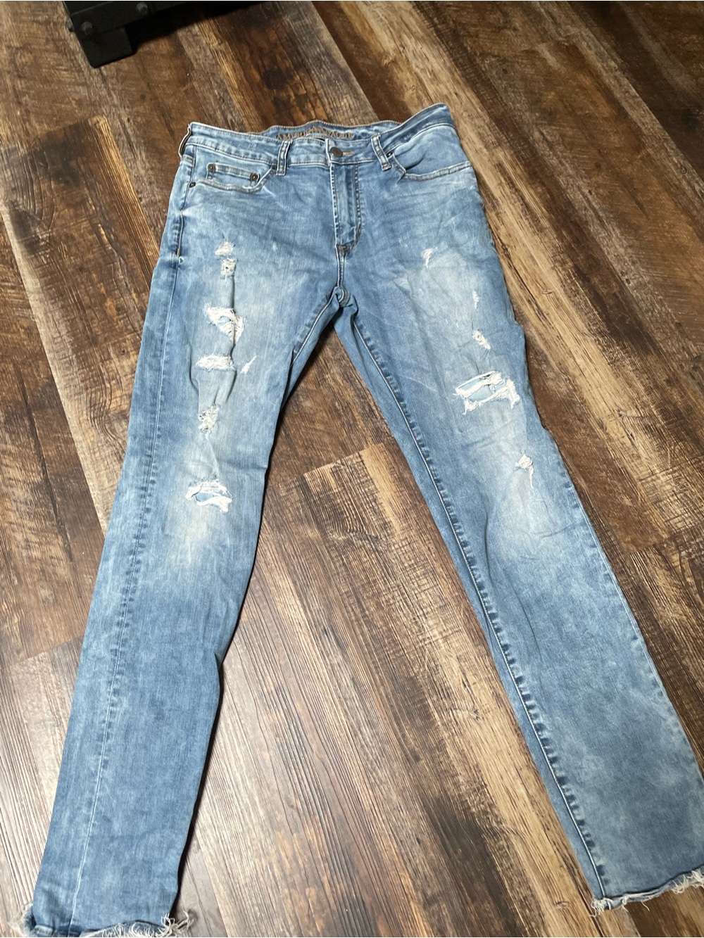 American Eagle Outfitters Light Blue Slim Distressed Jeans
